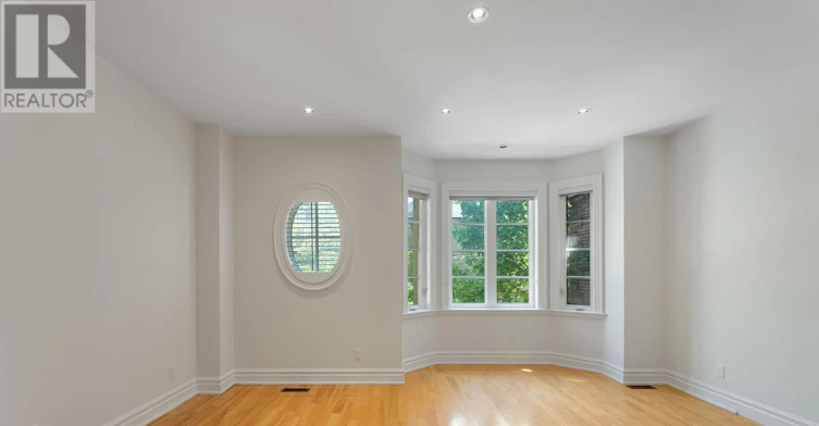 6 Huntley Street, Toronto, ON, M4Y 2K6 - 23