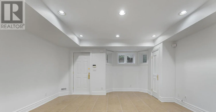 6 Huntley Street, Toronto, ON, M4Y 2K6 - 40