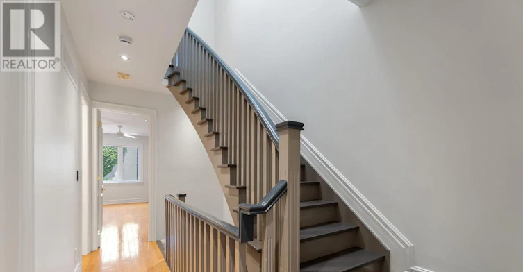 6 Huntley Street, Toronto, ON, M4Y 2K6 - 16