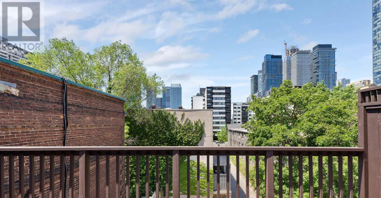 6 Huntley Street, Toronto, ON, M4Y 2K6 - 28