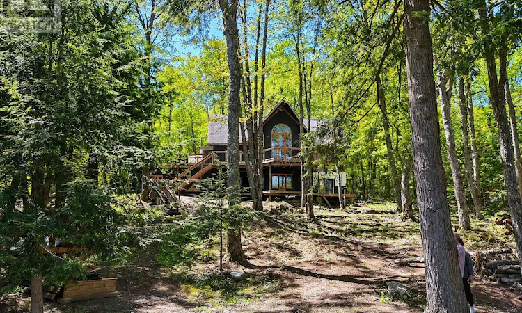 1115 Sherwood Forest Road