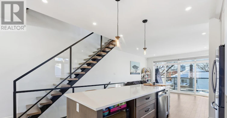 158 Marier Avenue, Ottawa, ON, K1L 5S1 - 8