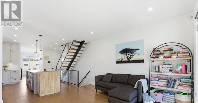158 Marier Avenue, Ottawa, ON, K1L 5S1 - 16