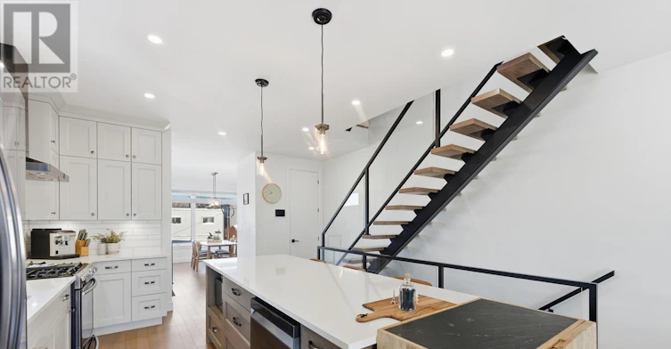 158 Marier Avenue, Ottawa, ON, K1L 5S1 - 11