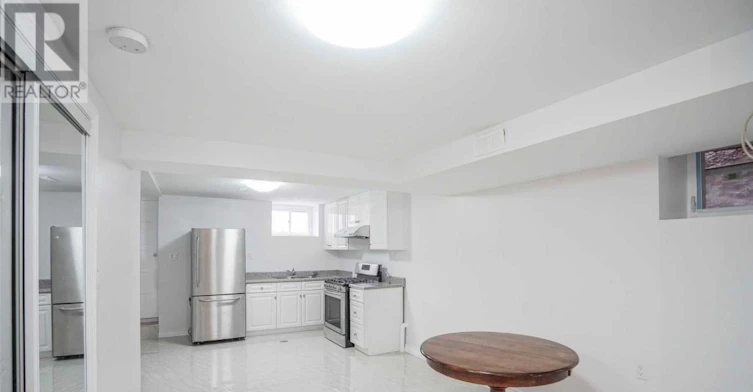 LOWER-932 Ossington Avenue, Toronto, ON, M6G 3V1 - 4