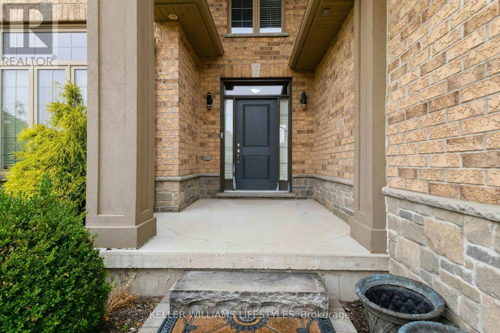 3135 Pincombe Drive, London, ON, N6L 0B4 - 7