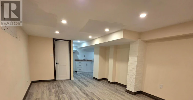 15 Ottawa Street S, Hamilton, ON, L8K 2C9 - 3