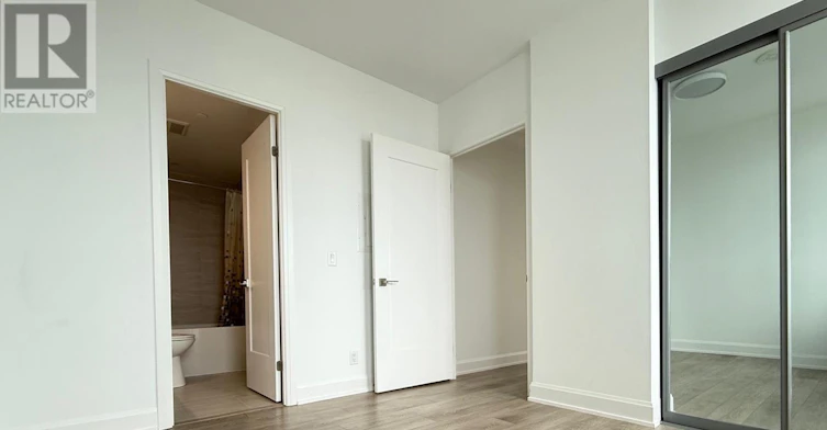 2507-8 Water Walk Drive, Markham, ON, L3R 6L4 - 17