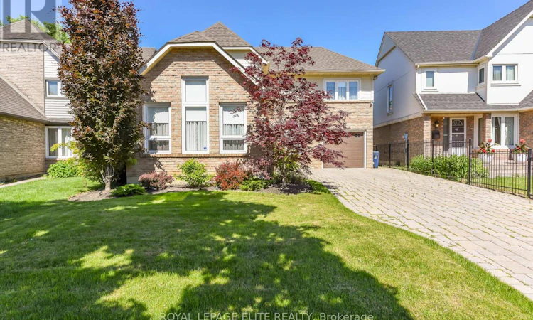 67 Elmbrook Crescent