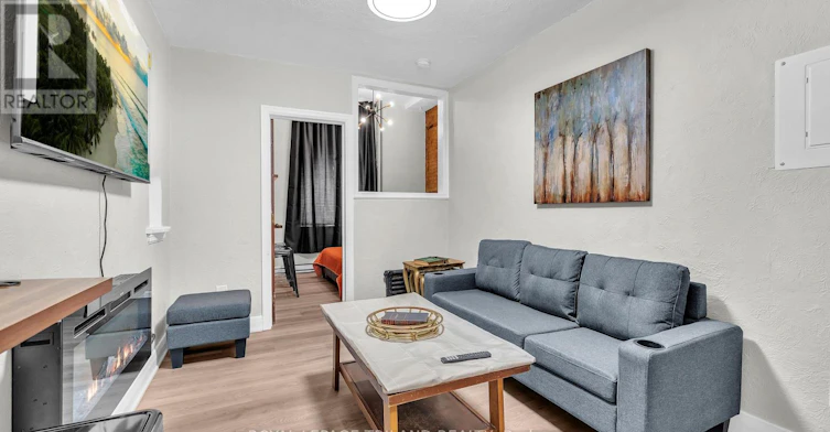 1-111 Dundas Street, London, ON, N6A 1E8 - 3
