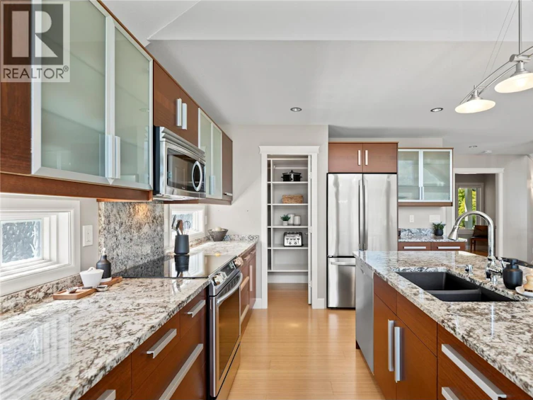 13-6421 Eagle Bay Road, Eagle Bay, BC, V0E 1T0 - 9