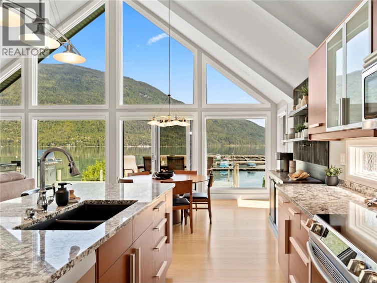 13-6421 Eagle Bay Road, Eagle Bay, BC, V0E 1T0 - 14
