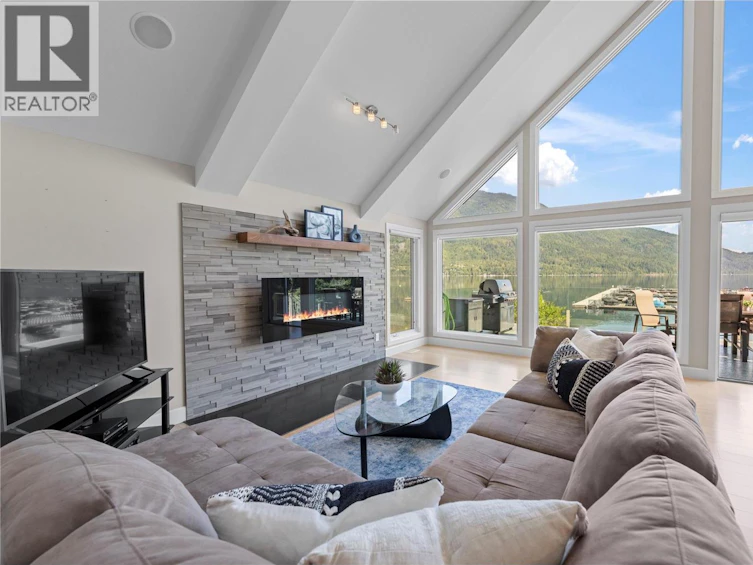 13-6421 Eagle Bay Road, Eagle Bay, BC, V0E 1T0 - 24