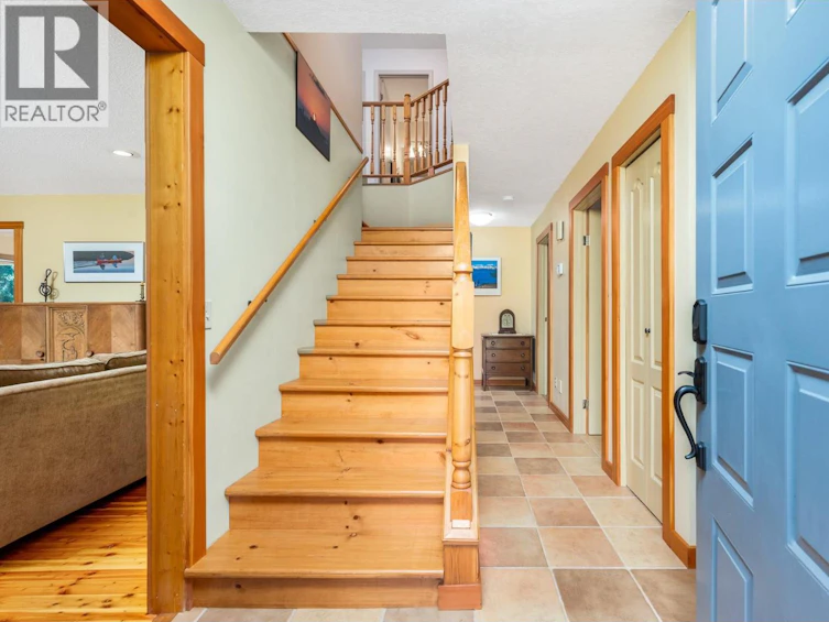 2245 Okanagan Street, Armstrong, BC, V0E 1B0 - 4