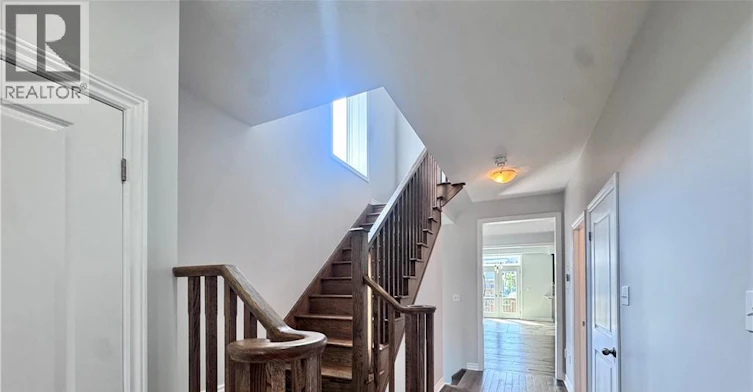 154 Rosemount Drive, Kitchener, ON, N2B 1R5 - 4