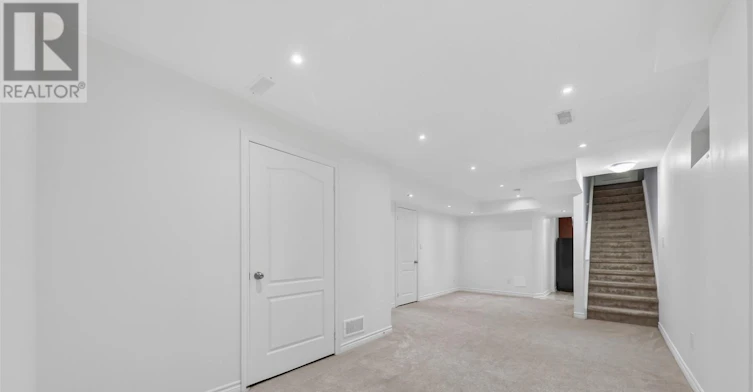BSMT-70 Tozer Crescent, Ajax, ON, L1T 5A1 - 5