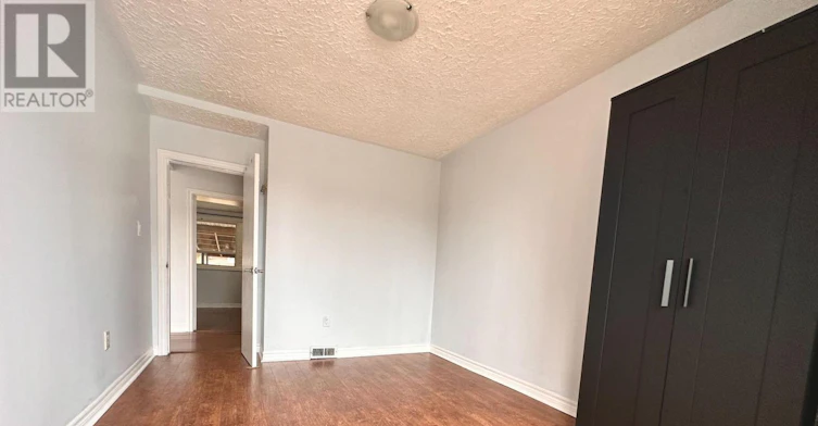 UPPER-116 Lonborough Avenue, Toronto, ON, M6M 1Y1 - 11