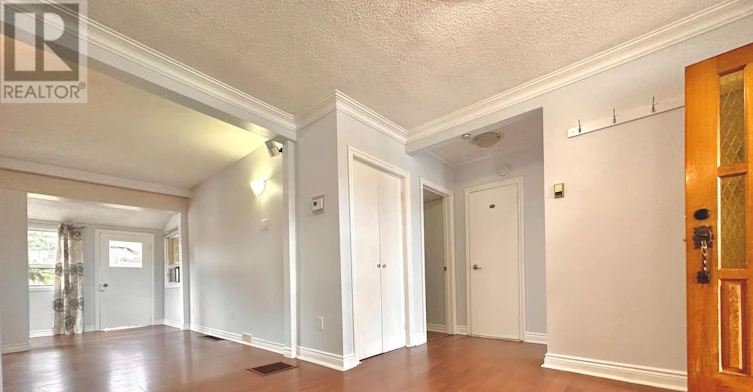 UPPER-116 Lonborough Avenue, Toronto, ON, M6M 1Y1 - 8
