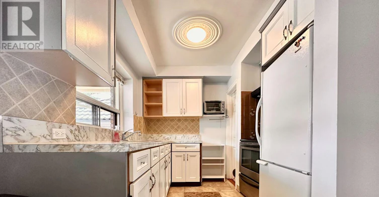 UPPER-116 Lonborough Avenue, Toronto, ON, M6M 1Y1 - 3