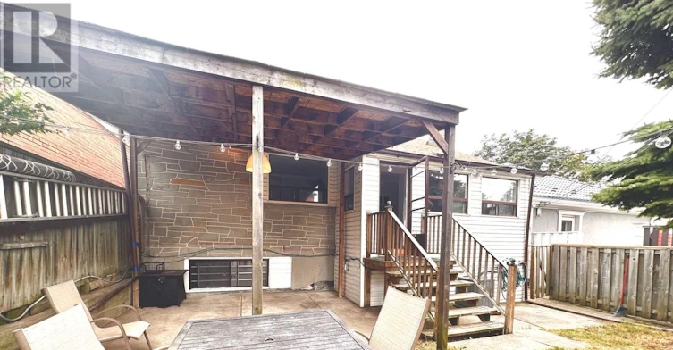 UPPER-116 Lonborough Avenue, Toronto, ON, M6M 1Y1 - 17