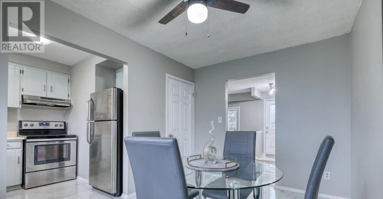38 Deerfield Parkway, Thorold, ON, L2V 4B4 - 3