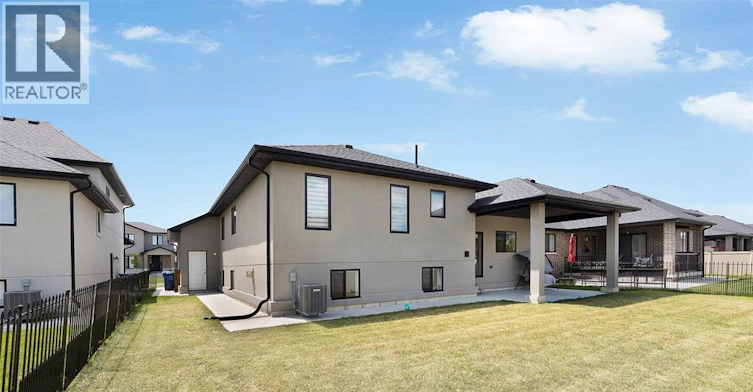 1390 Barkley Avenue, Windsor, ON, N9P 0E8 - 5
