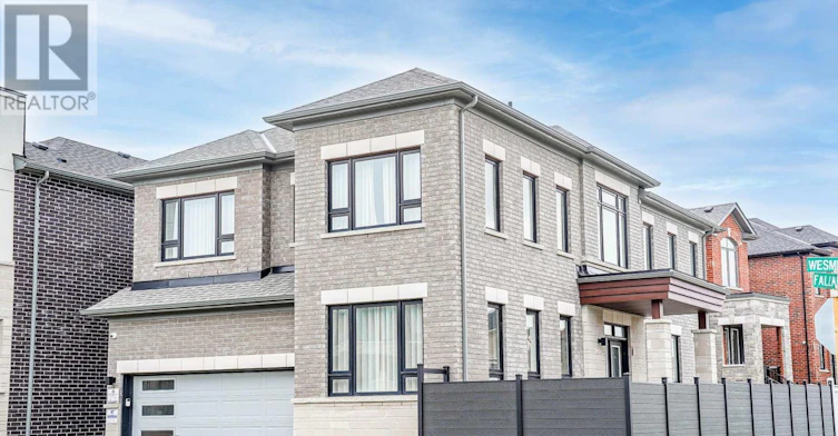 231 Fallharvest Way, Whitchurch-Stouffville, ON, L4A 5C2 - 2