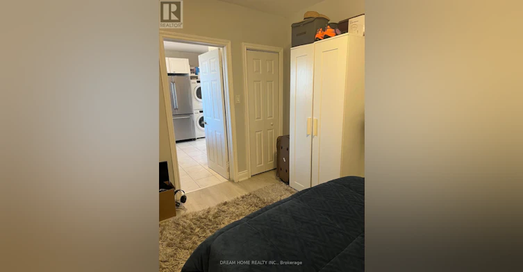 UPPER-376 Blackthorn Avenue, Toronto, ON, M6M 3B9 - 14