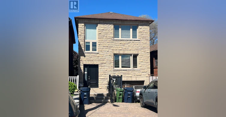 UPPER-376 Blackthorn Avenue, Toronto, ON, M6M 3B9