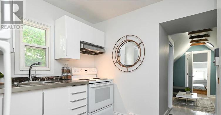 3-123 Pamilla Street, Ottawa, ON, K1S 3K9 - 5
