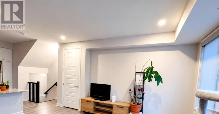 513 Ozawa Private, Ottawa, ON, K1K 4Z8 - 2