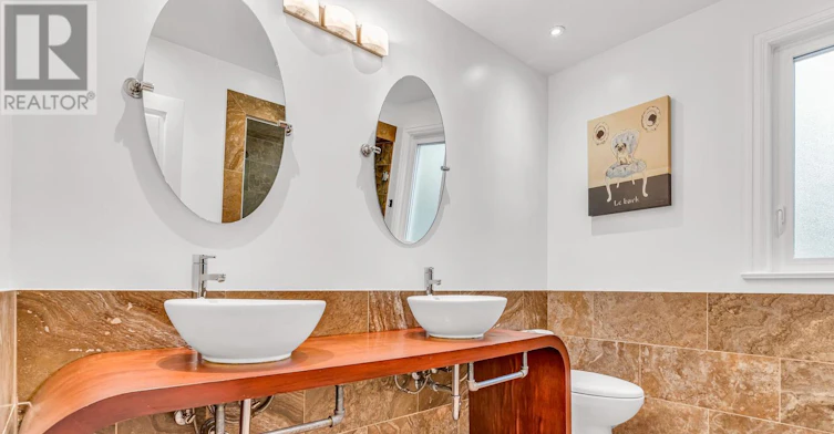 22 Salonica Road, Toronto, ON, M3C 2L9 - 33