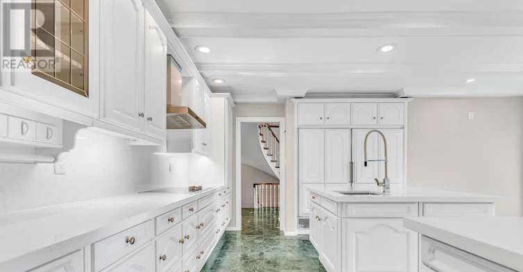 22 Salonica Road, Toronto, ON, M3C 2L9 - 15