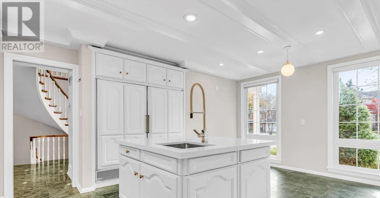 22 Salonica Road, Toronto, ON, M3C 2L9 - 16
