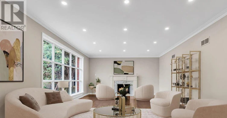 22 Salonica Road, Toronto, ON, M3C 2L9 - 6