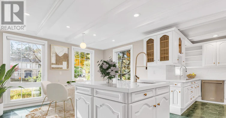 22 Salonica Road, Toronto, ON, M3C 2L9 - 12