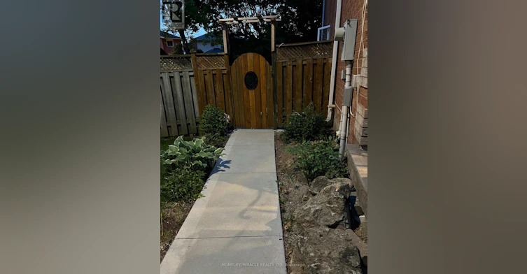 5522 Fleur De Lis Court, Mississauga, ON, L5R 2Z6 - 4