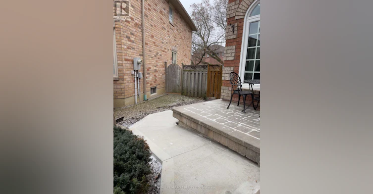5522 Fleur De Lis Court, Mississauga, ON, L5R 2Z6 - 46