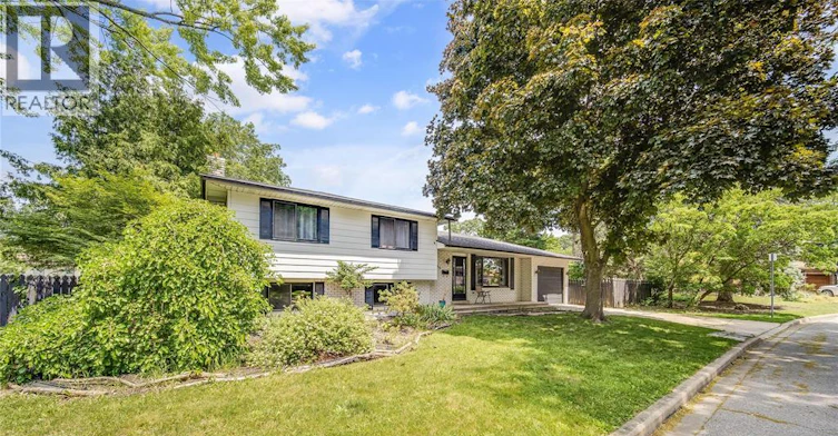 7105 Isabelle Court, Windsor, ON, N8S 4J6 - 3