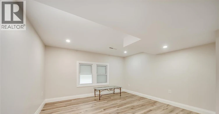 7105 Isabelle Court, Windsor, ON, N8S 4J6 - 17