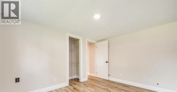 7105 Isabelle Court, Windsor, ON, N8S 4J6 - 11