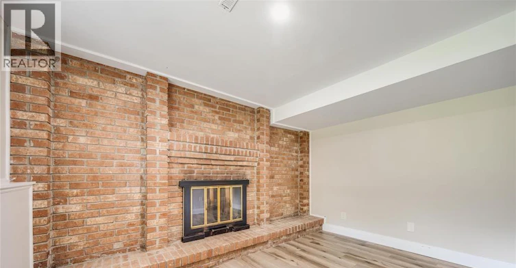 7105 Isabelle Court, Windsor, ON, N8S 4J6 - 6
