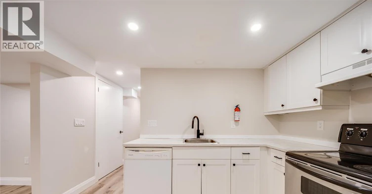 7105 Isabelle Court, Windsor, ON, N8S 4J6 - 15