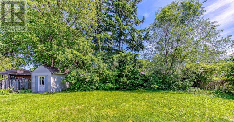 2048 Edinburgh (Main Level Drive, Burlington, ON, L7R 2C9 - 27
