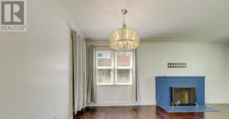 2048 Edinburgh (Main Level Drive, Burlington, ON, L7R 2C9 - 10