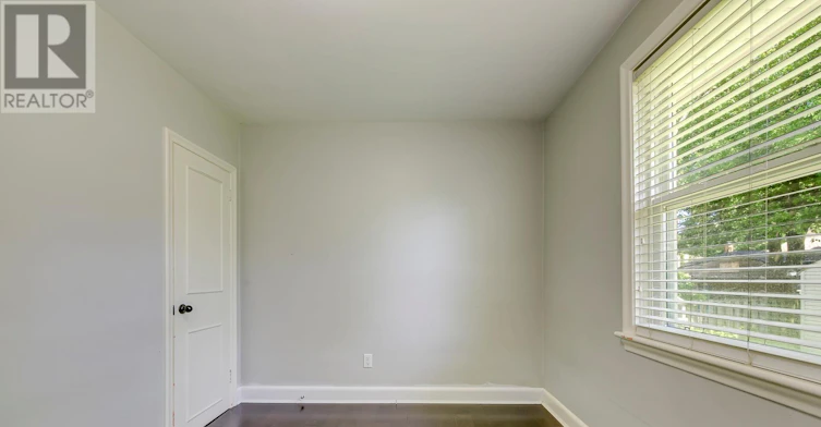 2048 Edinburgh (Main Level Drive, Burlington, ON, L7R 2C9 - 22