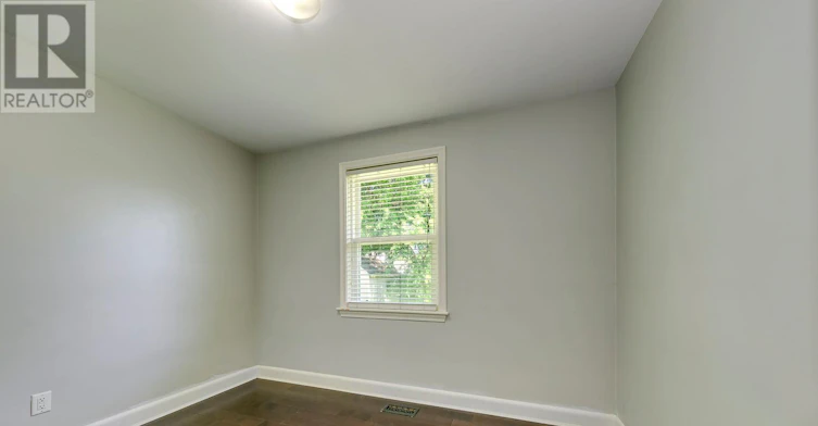 2048 Edinburgh (Main Level Drive, Burlington, ON, L7R 2C9 - 21