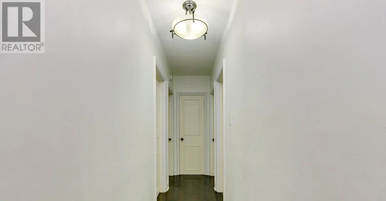 2048 Edinburgh (Main Level Drive, Burlington, ON, L7R 2C9 - 16