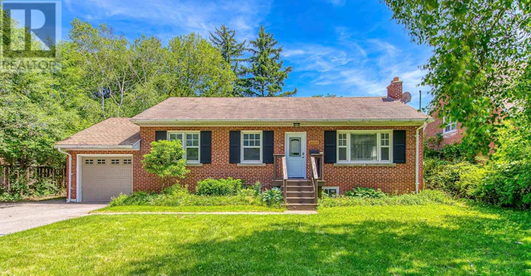 2048 Edinburgh (Main Level Drive, Burlington, ON, L7R 2C9 - 3