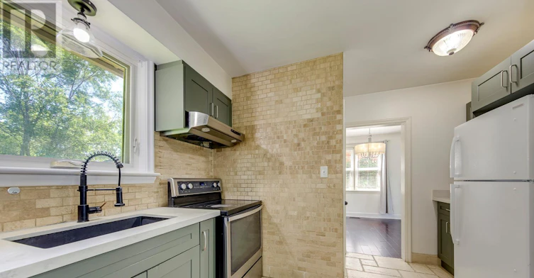 2048 Edinburgh (Main Level Drive, Burlington, ON, L7R 2C9 - 15